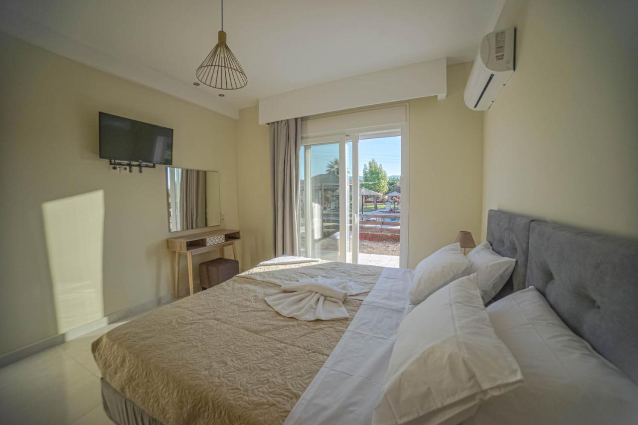 Augoustinos Luxury Sarakinádhon